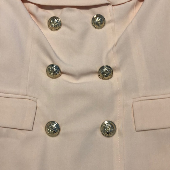 Button details off the shoulder dress size 6 - Picture 3 of 3